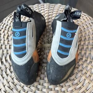 Scarpa Stix climbing slippers Unisex Men Women 41 Rock Climber Men 8 Women 9